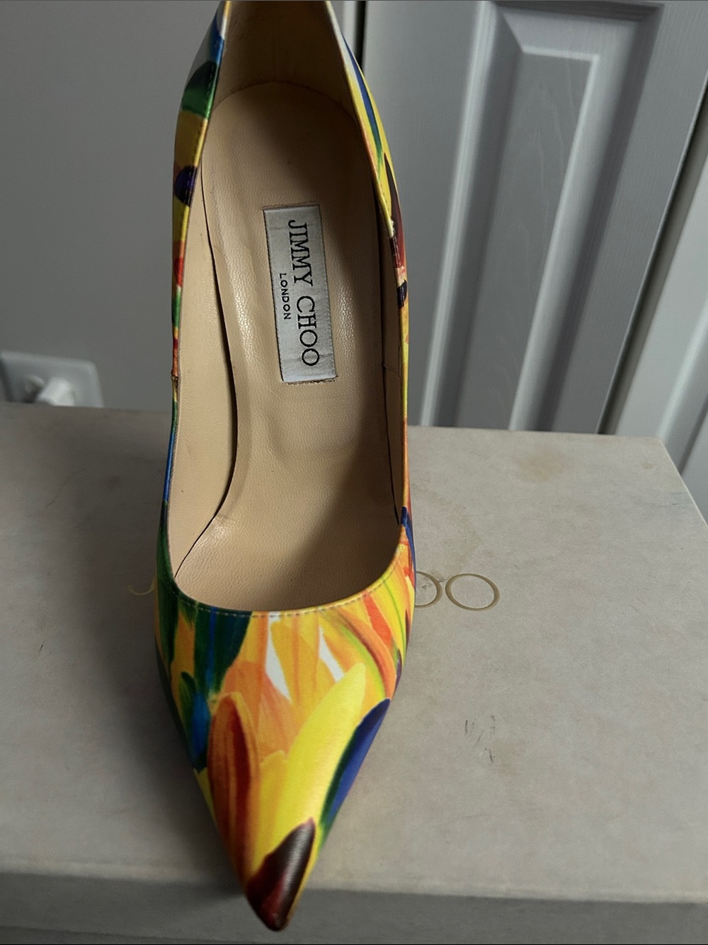Jimmy Choo White Multicolor Floral Pointed-Toe Stiletto Pumps - Picture 2 of 3